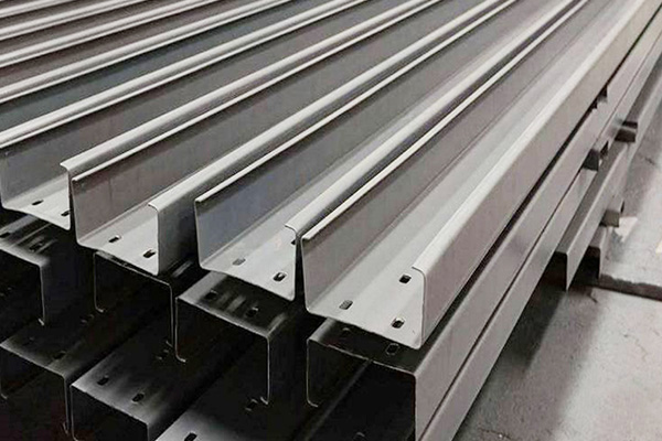 济南C型钢的工作程序、加工原材料、用途以及三种型钢断面形状